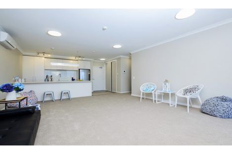 Photo of property in 82 Rewa Rewa Lane, Orewa, 0931