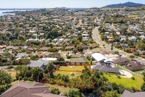 Photo of property in 15 Kite Way, Welcome Bay, Tauranga, 3112