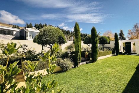 Photo of property in 29 Morrows Mead, Wanaka, 9305