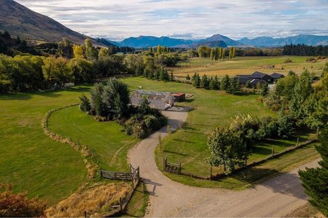 Photo of property in 930 Mount Barker Road, Wanaka, 9382