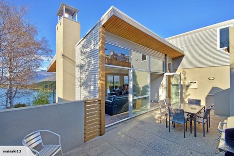 Photo of property in 7 Earnslaw Terrace, Queenstown, 9300