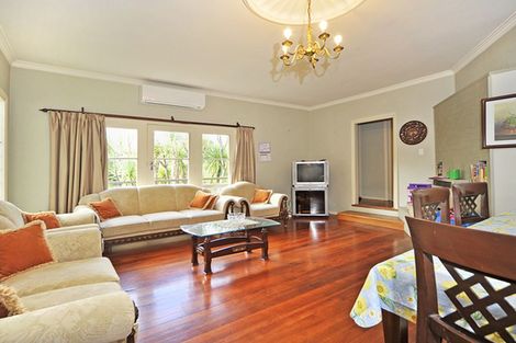 Photo of property in 1 Lancewood Lane, Roslyn, Palmerston North, 4414