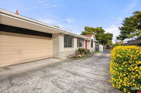 Photo of property in 19a Totara Crescent, Woburn, Lower Hutt, 5010