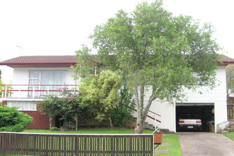 Photo of property in 10 Edgewood Way, Henderson, Auckland, 0612