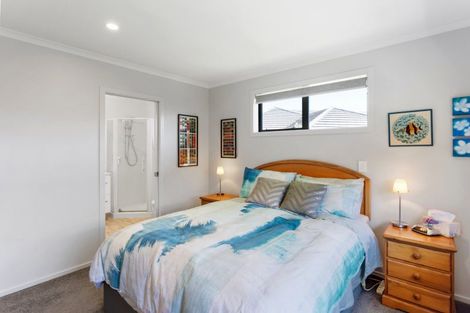 Photo of property in 8 Livingstone Drive, Papamoa Beach, Papamoa, 3118