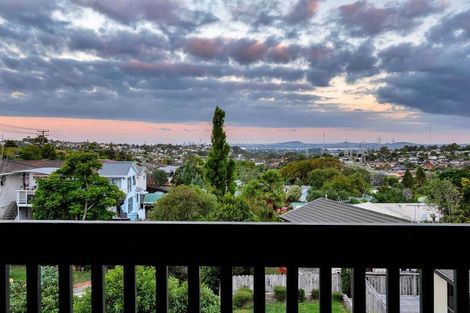 Photo of property in 81 Garton Drive, Massey, Auckland, 0614