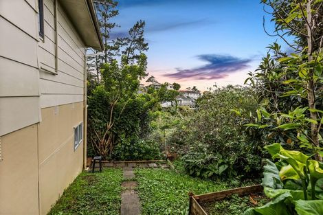 Photo of property in 3 Fernhaven Place, Massey, Auckland, 0614
