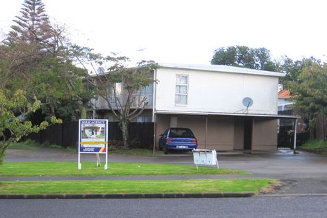 Photo of property in 2/7 Fitzroy Street, Papatoetoe, Auckland, 2104