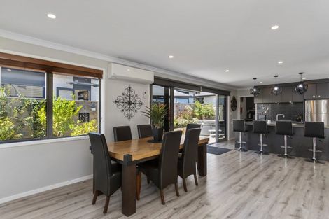 Photo of property in 11 Augusta Rise, Omokoroa, 3114