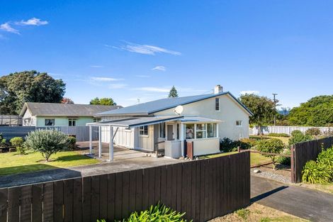 Photo of property in 124 Weraroa Road, Waverley, 4510
