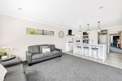 Photo of property in 14 Heidi Crescent, Flat Bush, Auckland, 2016