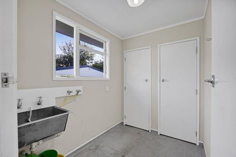 Photo of property in 25 Kamahi Avenue, Hawera, 4610