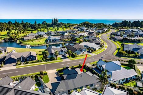 Photo of property in 52 Links Drive, Waiwhakaiho, New Plymouth, 4312
