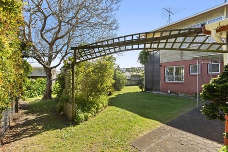Photo of property in 7 Banks Road, Kawakawa Bay, Papakura, 2585