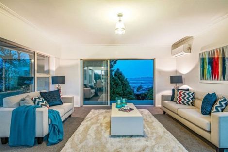 Photo of property in 2/46 Gill Avenue, Te Atatu Peninsula, Auckland, 0610