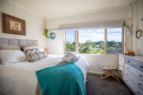 Photo of property in 37 Bay View Road, Raglan, 3225