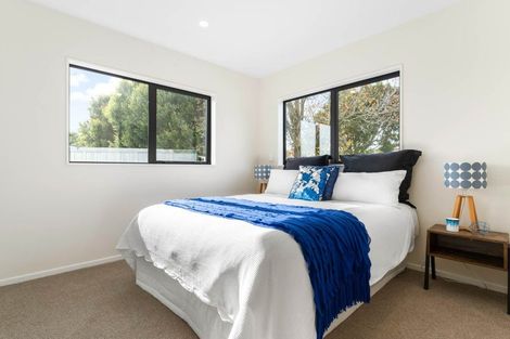 Photo of property in 7/10 Orchid Place, Te Atatu South, Auckland, 0610