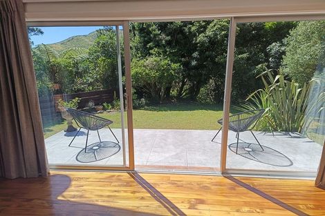 Photo of property in 5f1 Wilmshurst Place, Tawa, Wellington, 5028