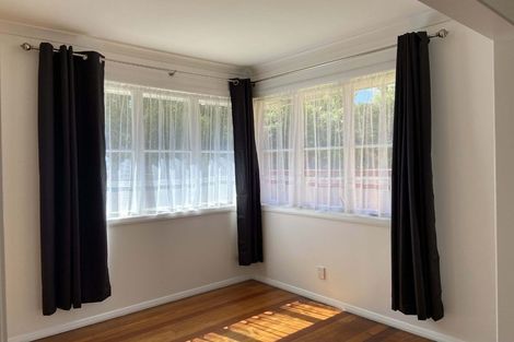 Photo of property in 4 Mangaroa Hill Road, Clouston Park, Upper Hutt, 5018