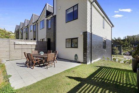 Photo of property in 17 Holystone Road, Whitby, Porirua, 5024