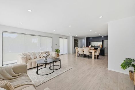 Photo of property in 111d Woodglen Road, Glen Eden, Auckland, 0602