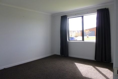 Photo of property in 51 Jarrett Terrace, Leamington, Cambridge, 3432