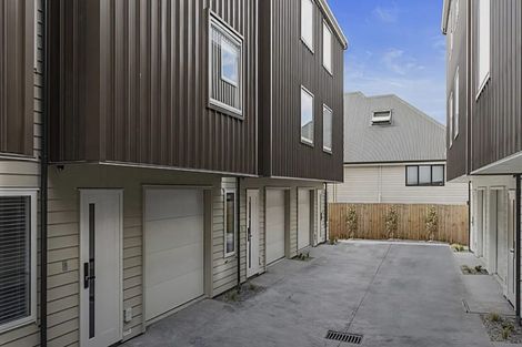 Photo of property in 28u4 Cameron Road, Hamilton East, Hamilton, 3216