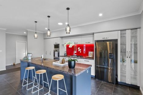 Photo of property in 25 Gladys Place, Levin, 5510