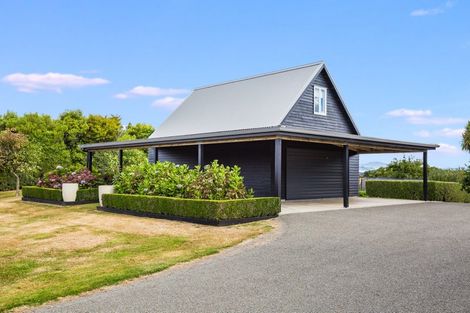 Photo of property in 67 Tarahunga Road, Levin, 5571