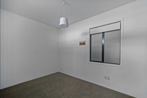 Photo of property in Endeavour Apartments, 18/125u Thorndon Quay, Pipitea, Wellington, 6011