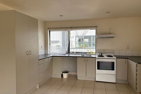 Photo of property in 9 Woodall Place, Totara Vale, Auckland, 0627