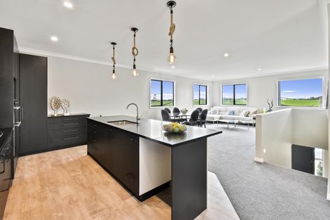 Photo of property in 135 Isabella Drive, Pukekohe, 2120