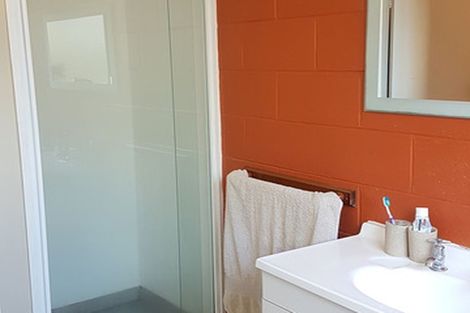 Photo of property in 102u1 Lyall Parade, Lyall Bay, Wellington, 6022