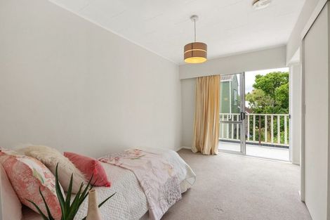 Photo of property in 70 Glen Road, Raumati South, Paraparaumu, 5032