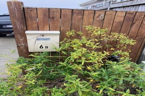 Photo of property in 6b Sunhaven Drive, Newlands, Wellington, 6037