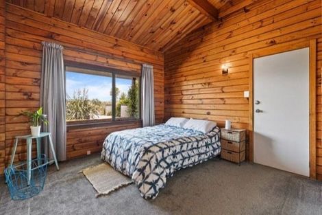 Photo of property in 27 Clarks Beach Road, Clarks Beach, 2122