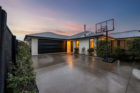 Photo of property in 15 Batchelor Place, Kaiapoi, 7630