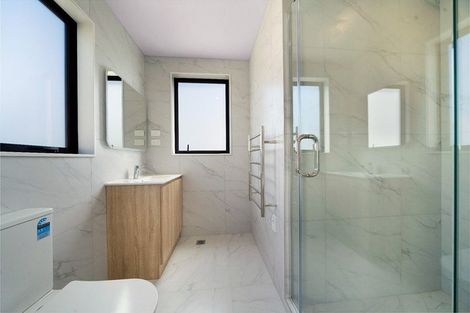 Photo of property in 1/16 Hewlett Road, Massey, Auckland, 0614
