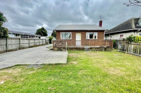 Photo of property in 26 Manuroa Road, Takanini, 2112