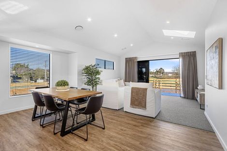 Photo of property in 205 Mairehau Road, Burwood, Christchurch, 8083