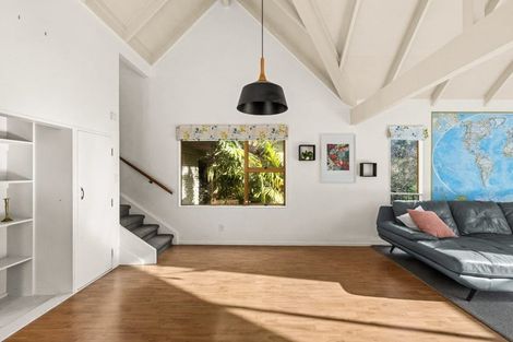 Photo of property in 22 Burns Road, Hospital Hill, Napier, 4110