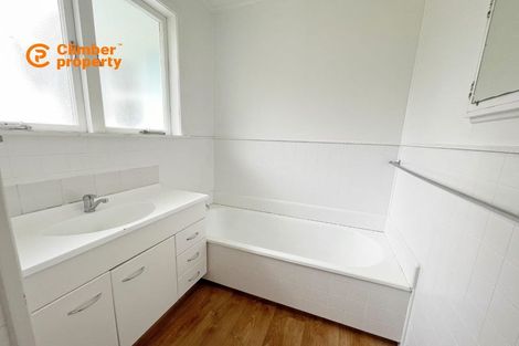 Photo of property in 8 Sherwood Avenue, Te Atatu South, Auckland, 0610