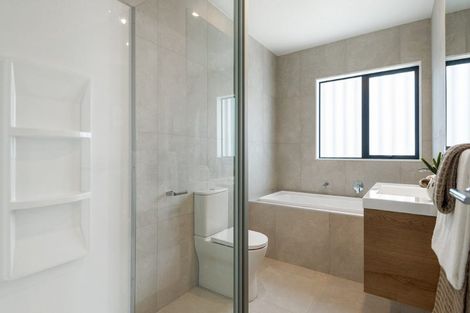 Photo of property in 2 Owen Chapman Drive, Red Beach, 0932