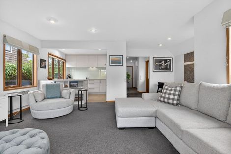 Photo of property in 2/130 Muritai Road, Eastbourne, Lower Hutt, 5013