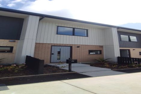 Photo of property in 20 Hoopers Road, Glen Eden, Auckland, 0602