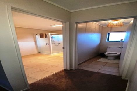 Photo of property in 2/14 Knott Road, Stanmore Bay, Whangaparaoa, 0932