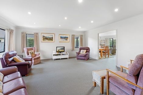 Photo of property in 18 Ludlam Way, Otaki, 5512