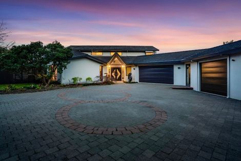 Photo of property in 371b Mangorei Road, Merrilands, New Plymouth, 4312