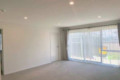 Photo of property in 6 Kira Road, Flat Bush, Auckland, 2016