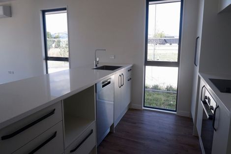 Photo of property in 13 Seelster Lane, Halswell, Christchurch, 8025